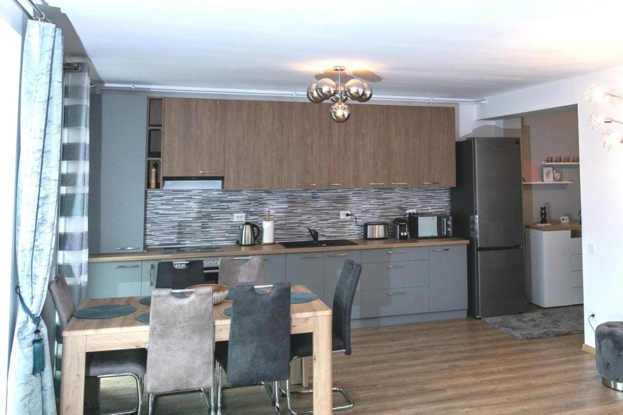 Apartament Luxury Miruna Apartamento Rîşnov Exterior foto